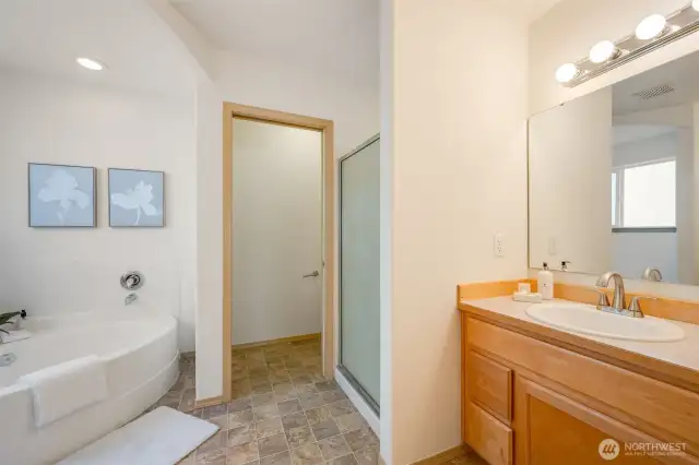 Relax in the 5-piece en suite bath.