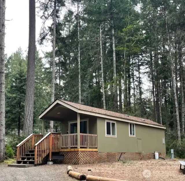 There are cabins available to rent at the campground.