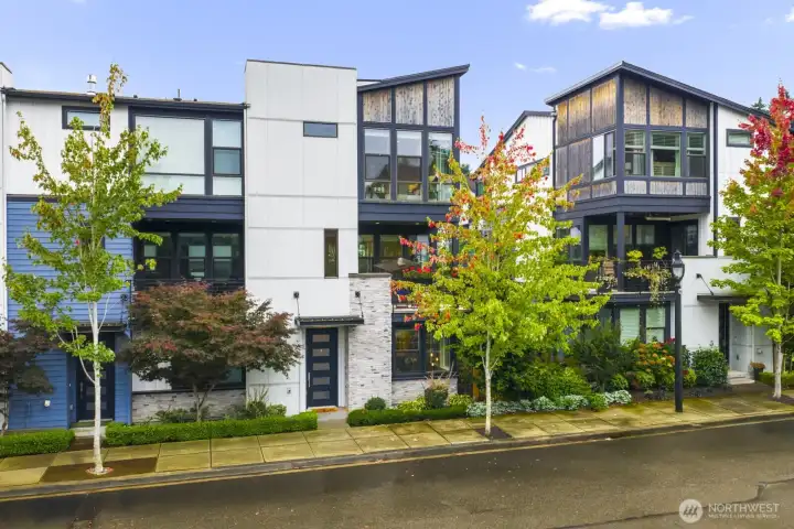 Welcome to Dawson Square Townhomes in Downtown Bothell, WA.