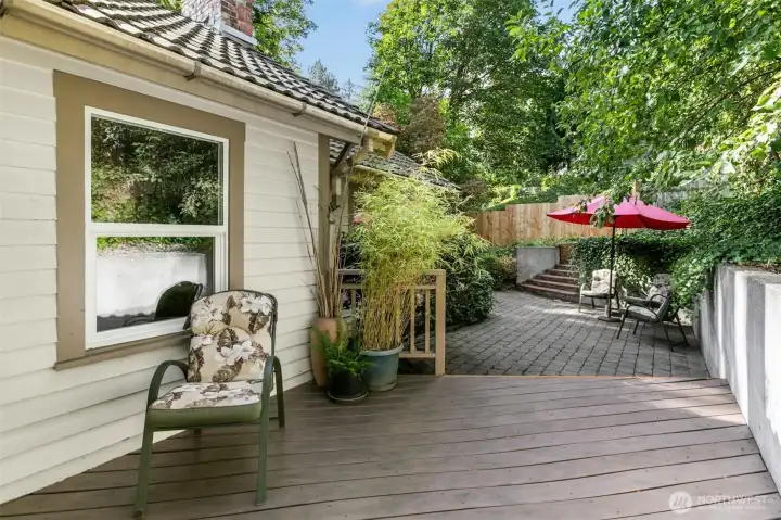 3000 sq ft of Decks and Patio Area