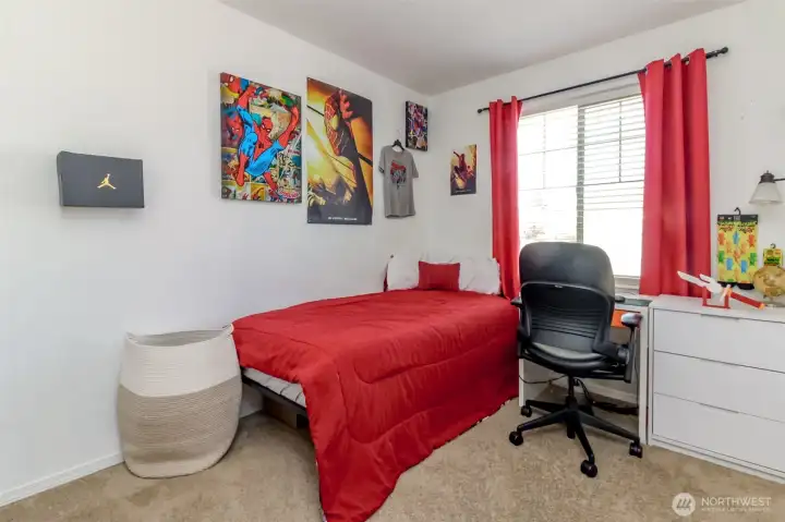 3rd bedroom, upper level