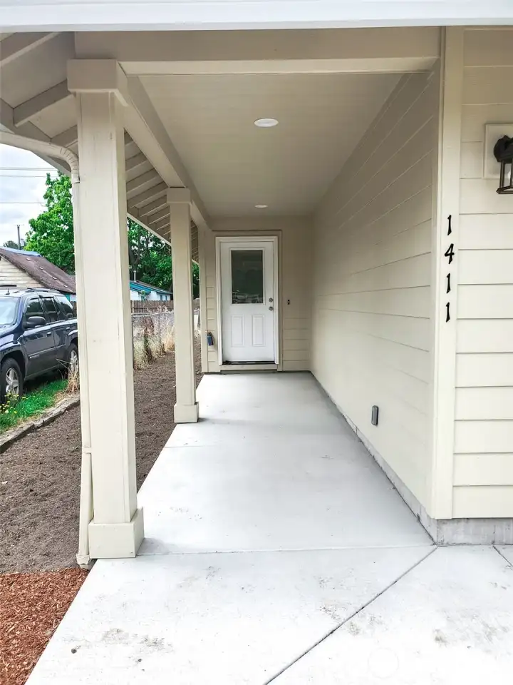 “Photos of Similar Home. Actual Home Will Differ in Finishes & Details.”