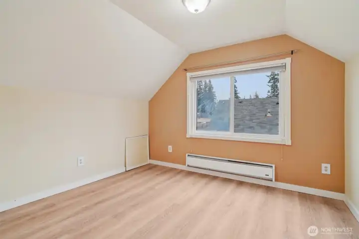 1st upper level bedroom