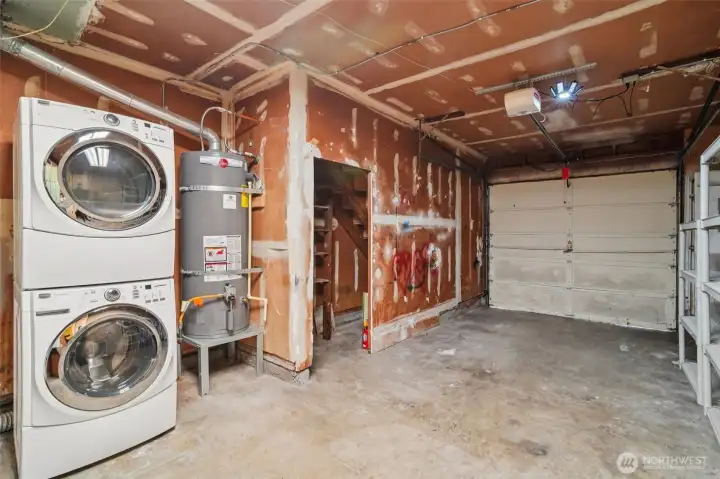 Gas hot water heater (2017).