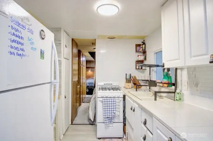 Cabinets and room to cook!