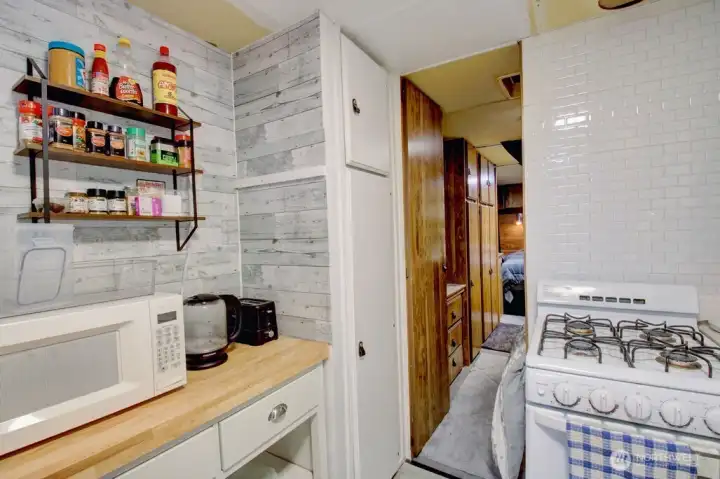 Nook and pantry area