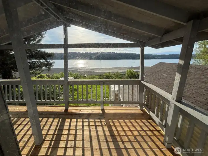 Crows Nest View Deckk