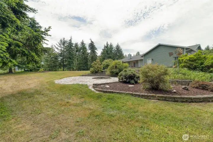 Fire-pit area for entertaining and relaxing Fire-pit area for entertaining and relaxing