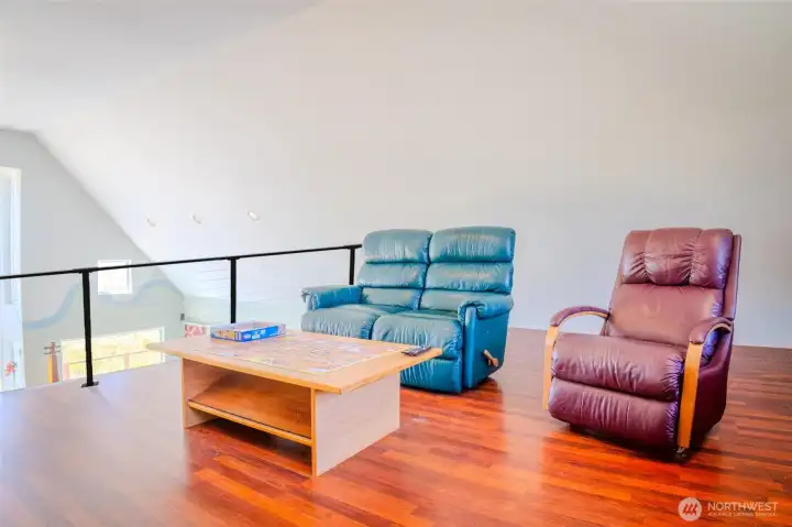 More room in the 3rd floor loft