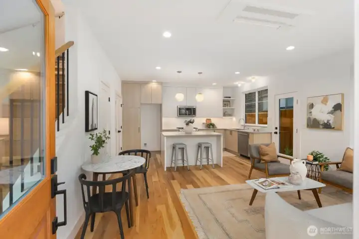 Photos from model home, similar finishes and layout. Photos from model home, similar finishes and layout.