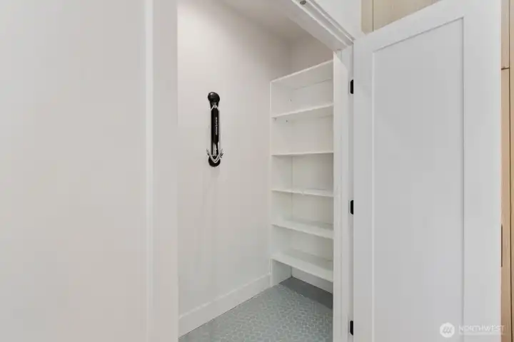 Photos from model home, similar finishes and layout. Photos from model home, similar finishes and layout.