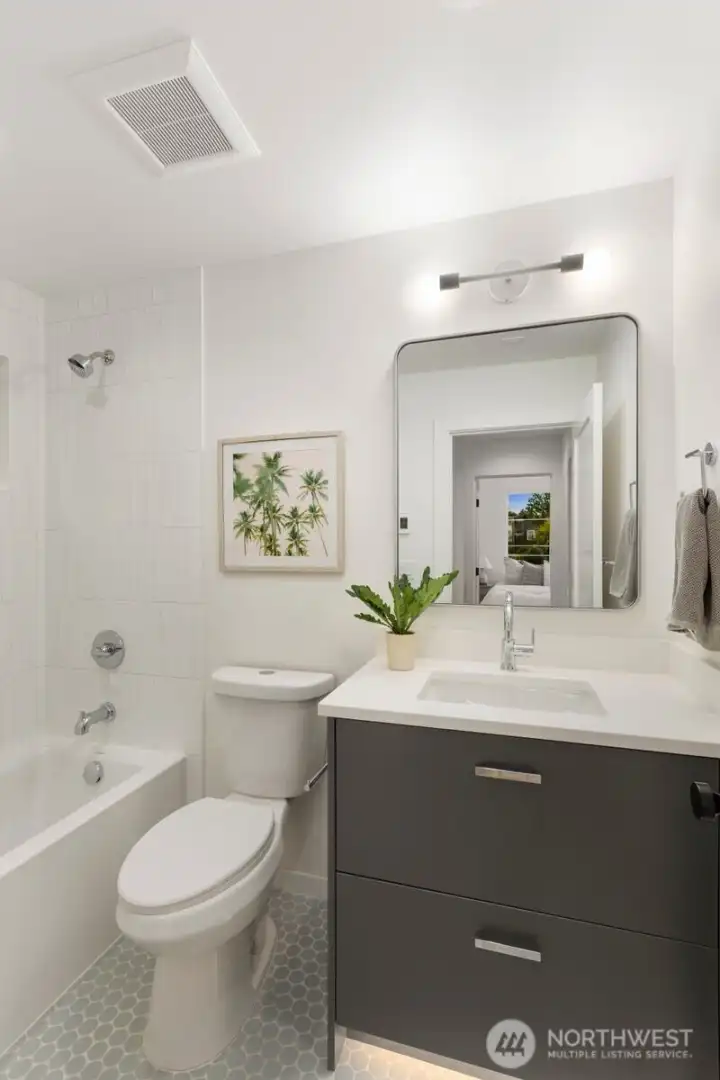 Photos from model home, similar finishes and layout. Photos from model home, similar finishes and layout.