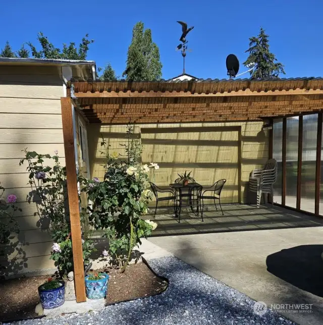 2nd Home patio and entryway