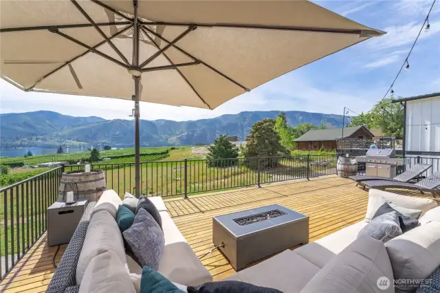 Exterior view 2 of upper level deck w/ views overlooking Lake Chelan.