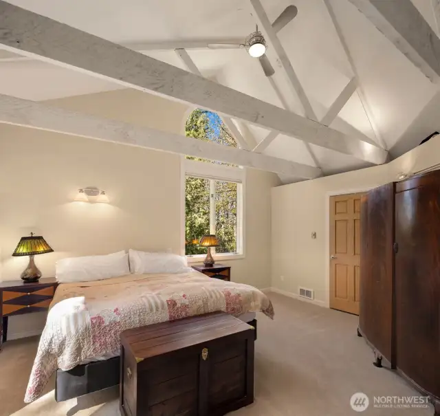 Open beams and a walk-in closet