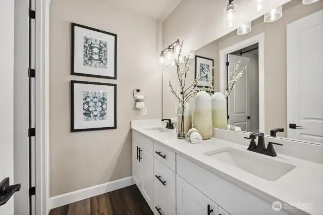 Secondary bathroom - photo of actual home