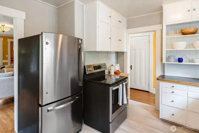 All appliances included with the house!