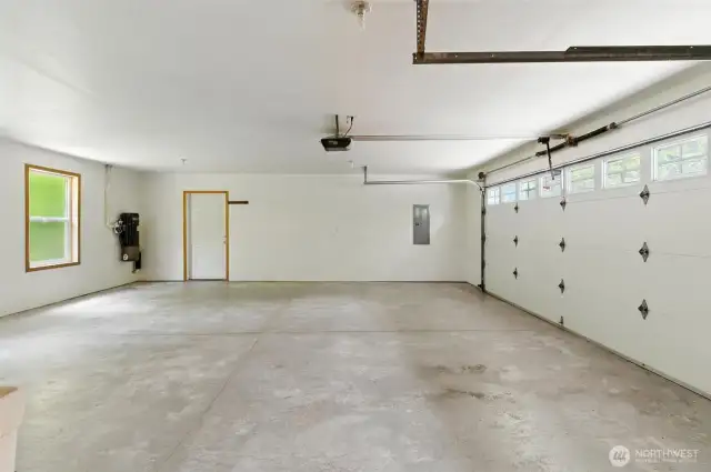 With extended depth and additional width, there’s plenty of room for two full-sized vehicles plus extra space for storage, tools, bikes, or even a small workshop area. High ceilings provide flexibility for overhead storage.