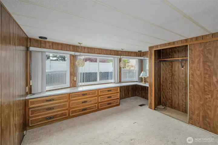 Main Bedroom and closet p;us small desk