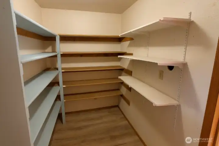 Walk-in Pantry