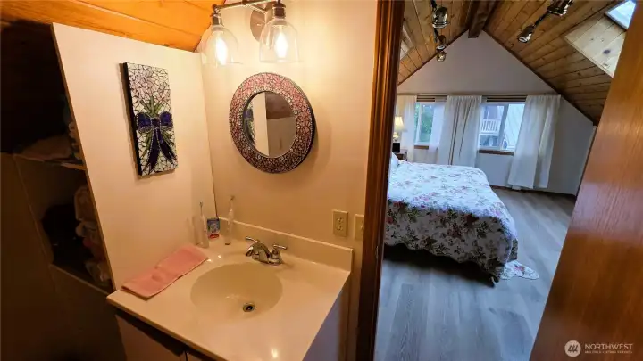 Second floor ensuite bathroom