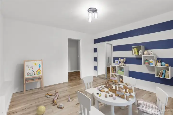 Bonus Room-Virtually Staged