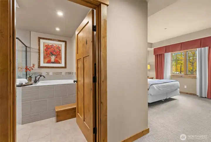 Ensuite primary bath