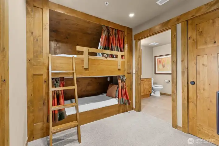 2nd bedroom with built-in bunks!