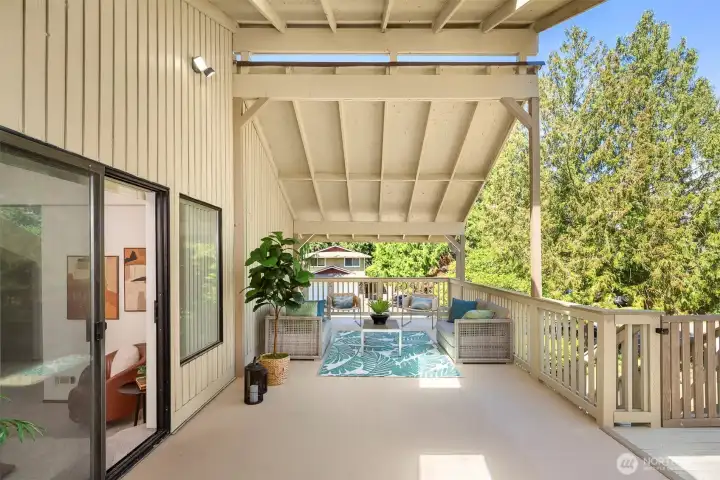 Beautiful covered deck