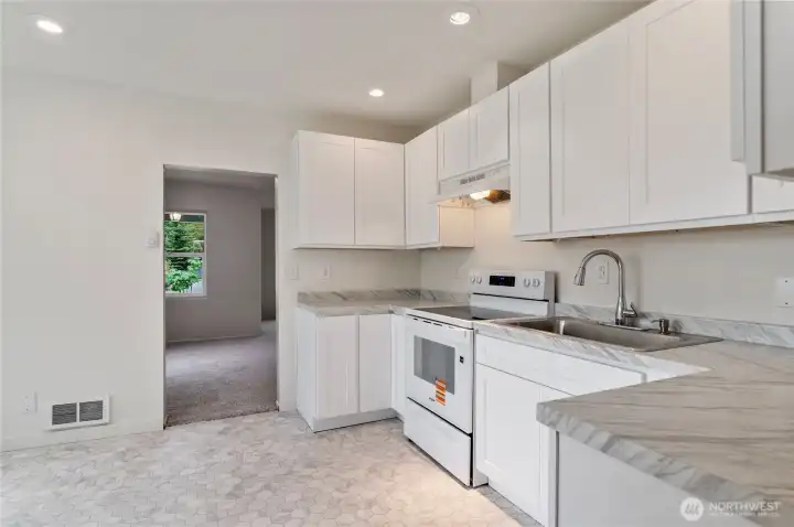 6411 kitchen 1