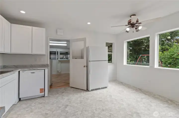 6411 kitchen 2