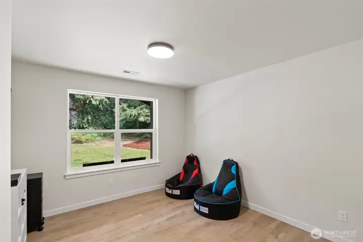 Extra room with closet