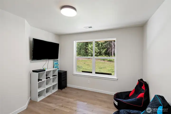 Extra room with closet