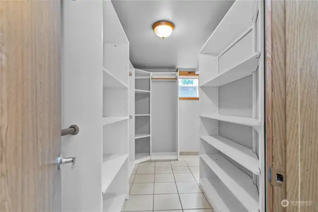 Primary Suite Walk-in closet