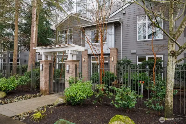 Heart of Kirkland - Steps to Downtown