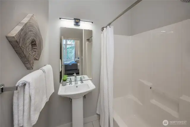 Guest En-Suite