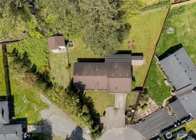 Your own private sanctuary, yet just minutes to town & freeway!