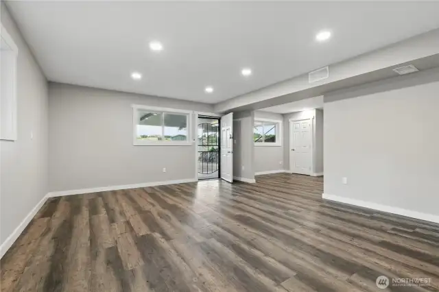 Lower Level Spacious Room with Outside Access to Use and You Choose