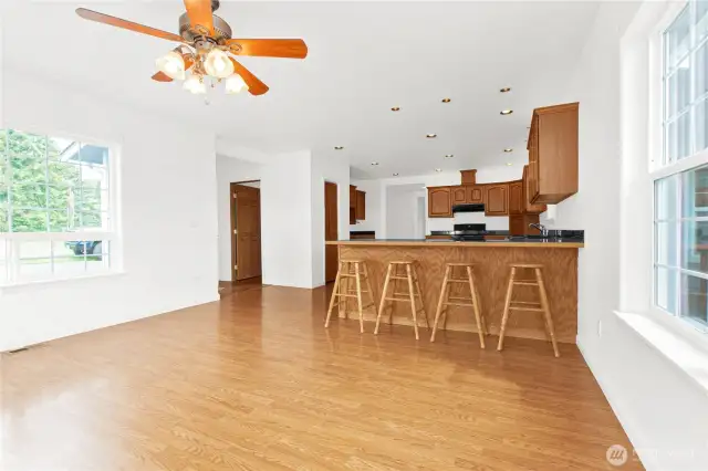 This large room would be perfect for a large kitchen table, sitting room or an office.
