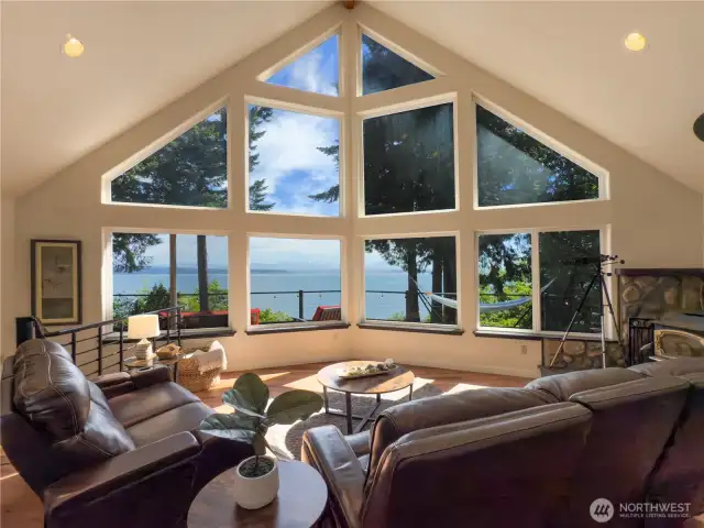 Island Escape with Breathtaking Views & Proven Rental Income
