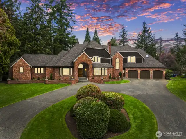 Experience the perfect blend of elegance, comfort, and entertainment in this distinctive estate home in Lake of the Woods.