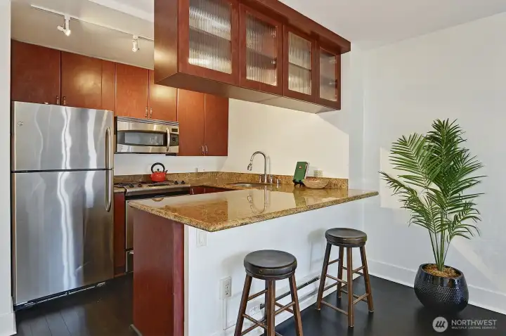 Kitchen with Breakfast Bar