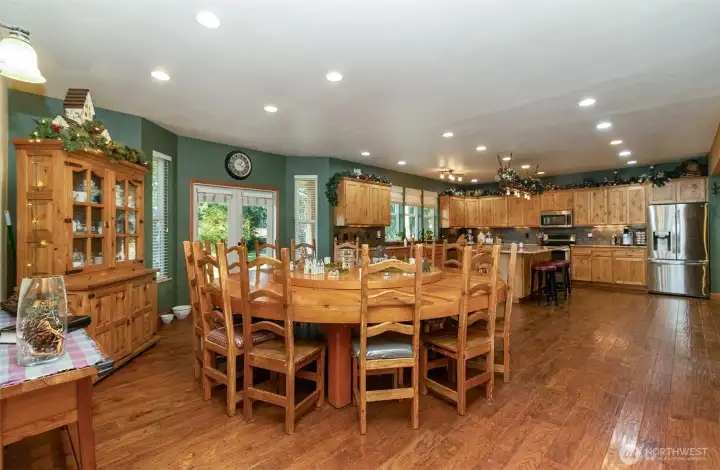 Access to backyard and Gazebo