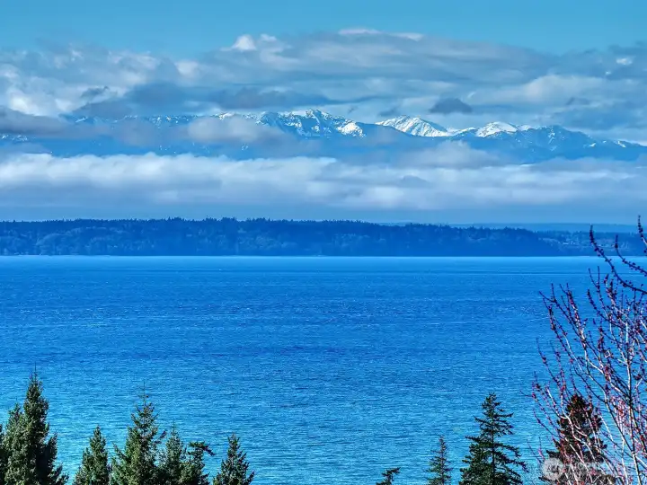 The view never gets old. Relax and enjoy it.