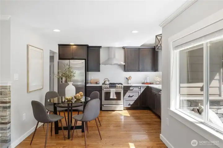 Kitchen w/Dining Area