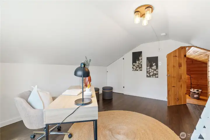 Upper Level Guest Bedroom/Flex Space