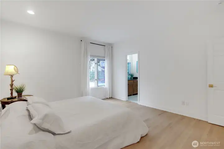 guest bedroom has continental bath.