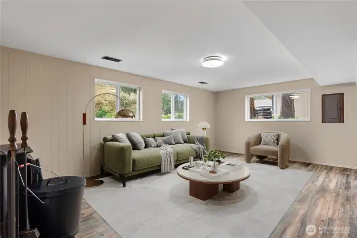 This photo has been virtually staged