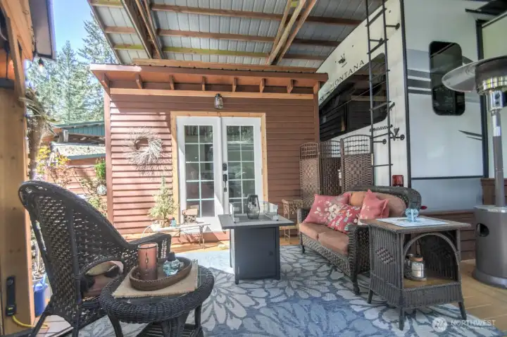 NICE SPACE FOR RELAXING OR BBQ, GREAT FOR ENTERTAINING