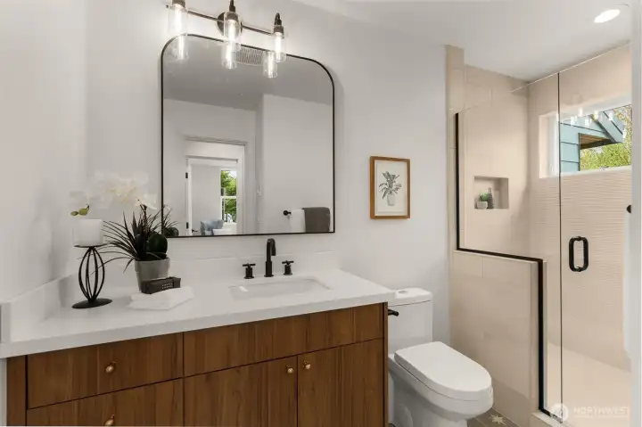 Ensuite bath for entry level bedroom